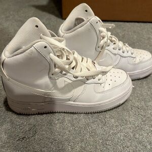Nike youth sneakers